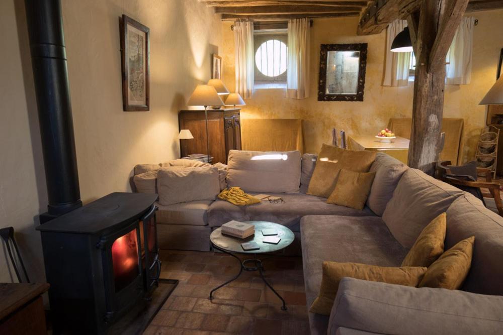 Domaine Du Ris De Feu Chambres D'Hotes De Charme Chalais  Экстерьер фото